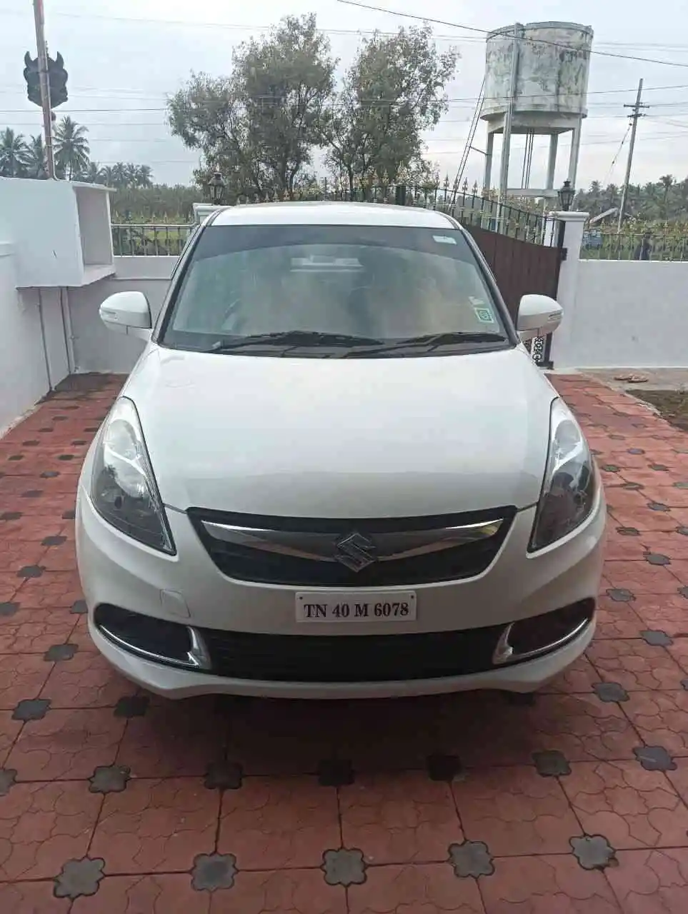 Maruti-suzuxi Dzire